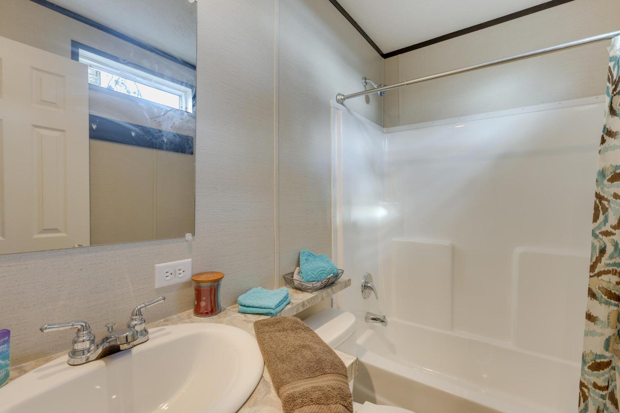Lakefront Wetumpka Escape With Furnished Deck! ภายนอก รูปภาพ