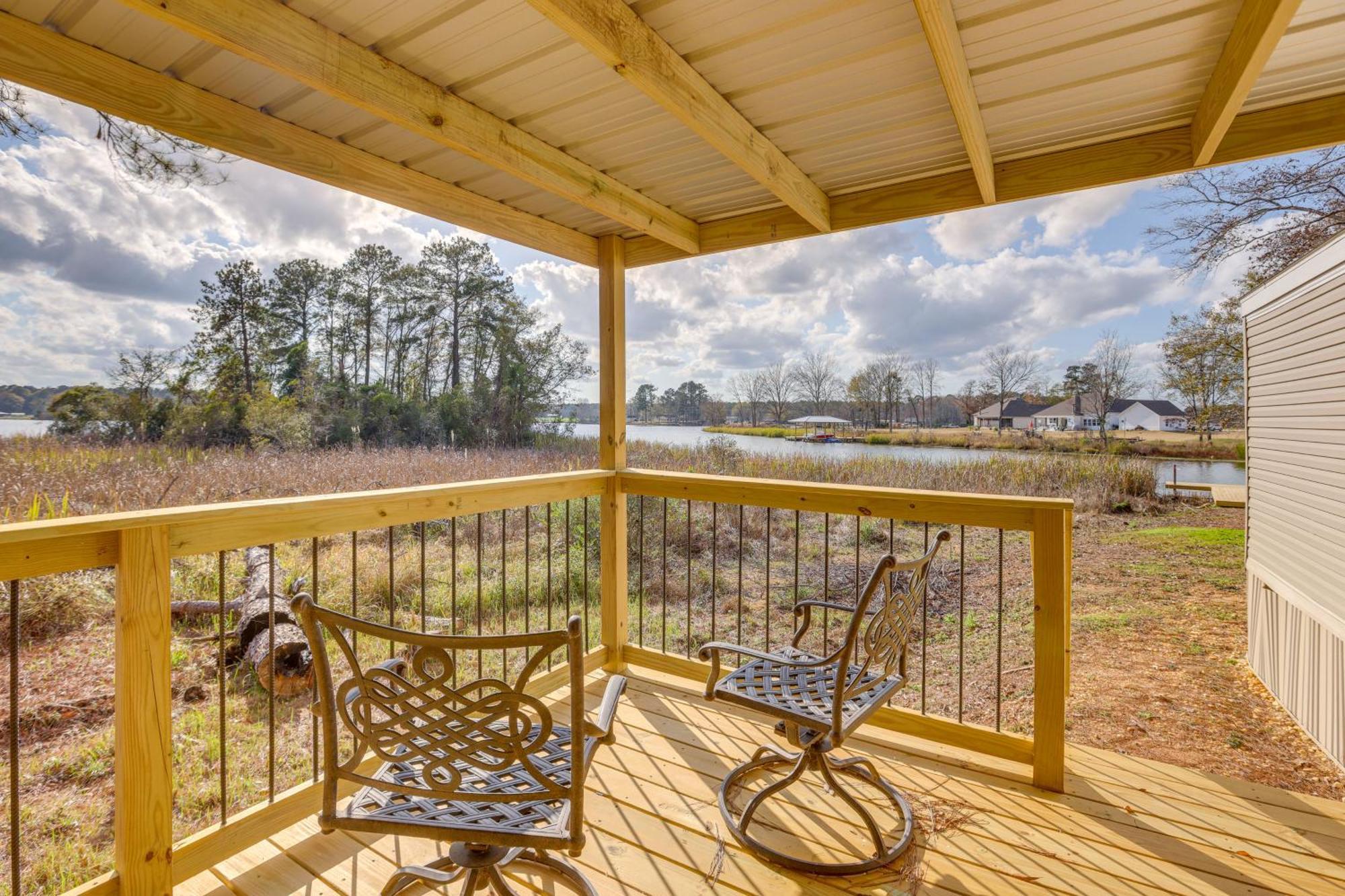 Lakefront Wetumpka Escape With Furnished Deck! ภายนอก รูปภาพ